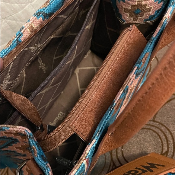 Wrangler Teal and Tan Geometric Purse - Picture 7 of 10